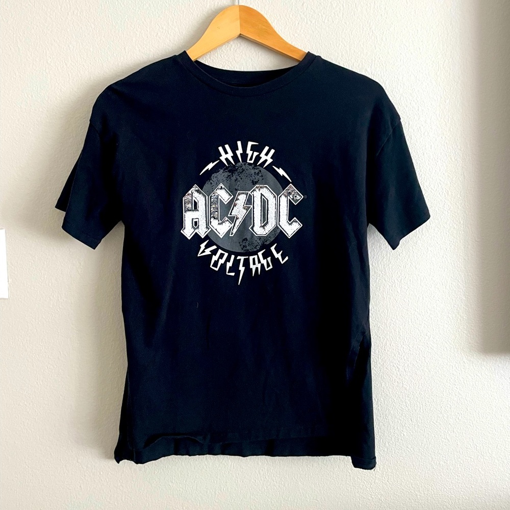 AC/DC sequined T-shirt, excellent condition.